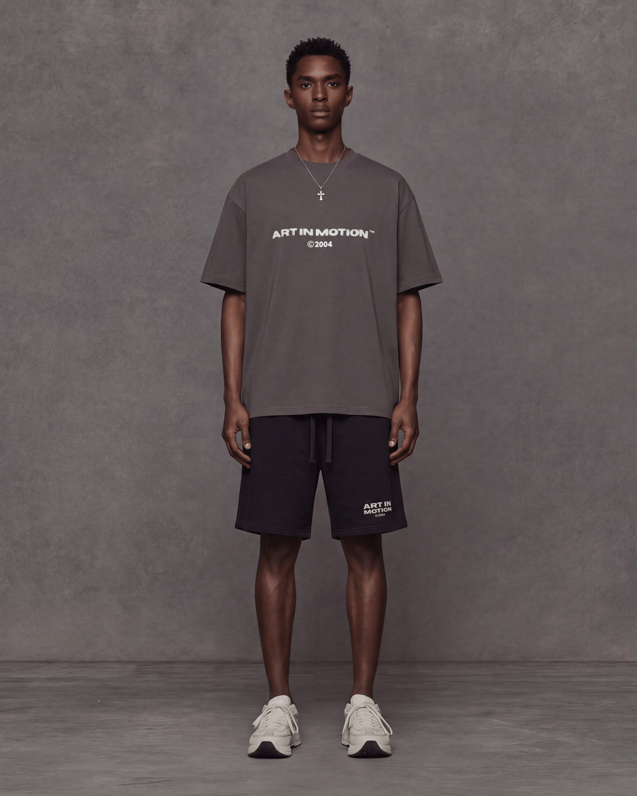 RELAXED SWEAT SHORTS